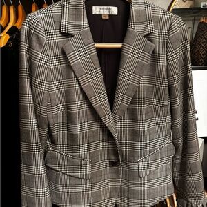 Tahari Black and White Plaid Women’s Suit